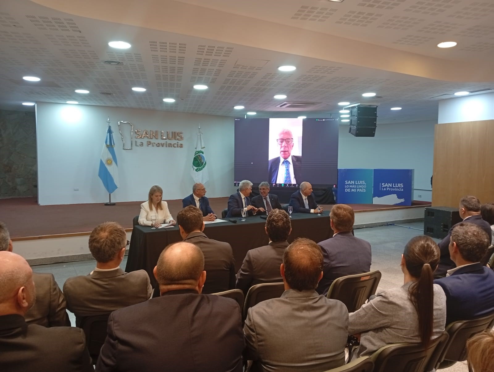 cierre_foro.jpg